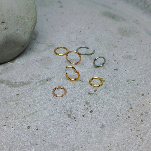20G Tiny Huggie Hoop Clicker Ring,Nose Cartilage Daith Helix Tragus Septum ,Seamless Hinged Segment Ring,6mm 7mm 8mm 10mm 12mm 316L Steel