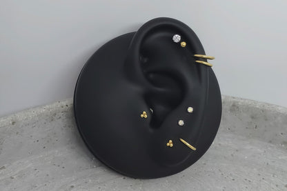 16G Tiny Piercing Tragus Cartilage Helix Piercing, Internally Threaded Labret, Tiniest Three Ball Trinity Stud, Tribead, 4mm, 8mm, 10mm Bar