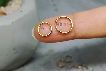 18G Tiny Huggie Hoop Clicker Ring, Nose Cartilage Daith Helix Tragus Septum ,Seamless Hinged Segment Ring,6mm 7mm 8mm 10mm 12mm 316L Steel