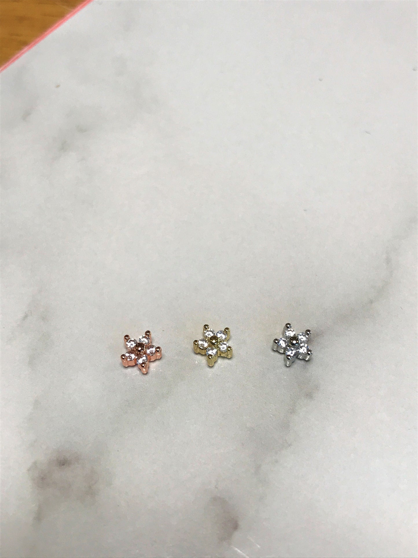 16G 18G Tiny Flower CZ Ear Piercing, Helix, Tragus, Cartilage Piercing, External Thread Ball End, Labret,  316LStainless Steel, 4mm-10mm Bar