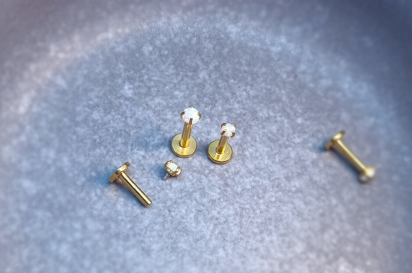 16G Gold White Opal Stone Piercing2mm 2.5mm Cultured Opal Labret Studtragus Helix conch Cartilage Nose Piercing Internal thread Flat Back